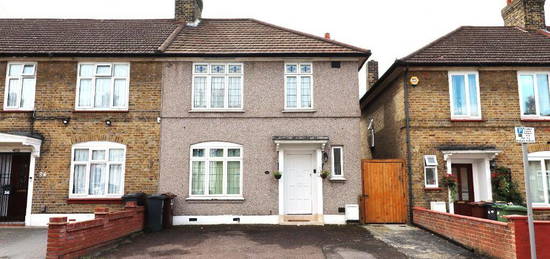 3 bedroom end of terrace house