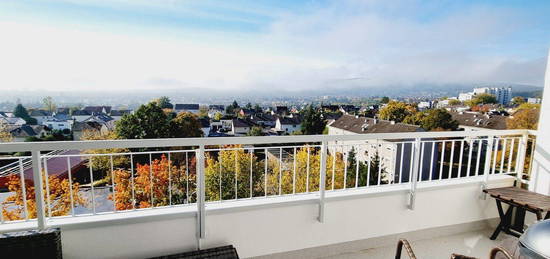 helle 1 -Zi Wohnung Küche Bad Balkon