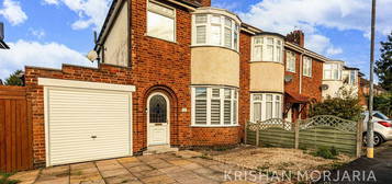 3 bed semi-detached house for sale