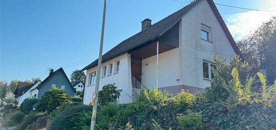 Einfamilienhaus mit großem Garten in Oberhundem!