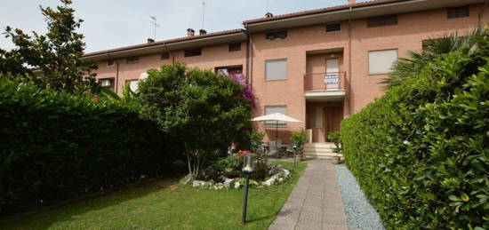 Villa a schiera via Bruno Buozzi, Stazione, Castelbellino