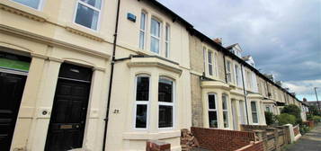 6 bedroom terraced house