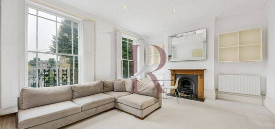 Flat to rent in Compton Road, Islington N1