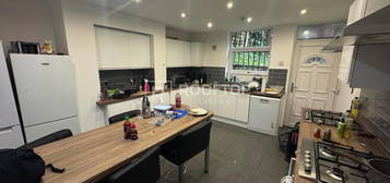 7 bed shared accommodation to rent