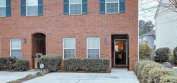 308 Station Trl, Savannah, GA 31406