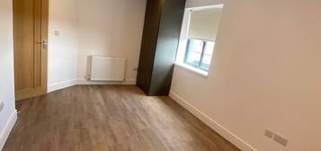 2 bed flat to rent