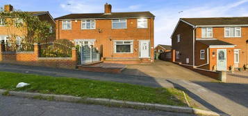 3 bedroom semi-detached house