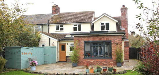 4 bedroom semi-detached house for sale