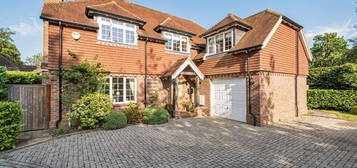 4 bed detached house for sale