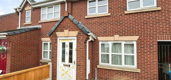 3 bedroom terraced house for sale