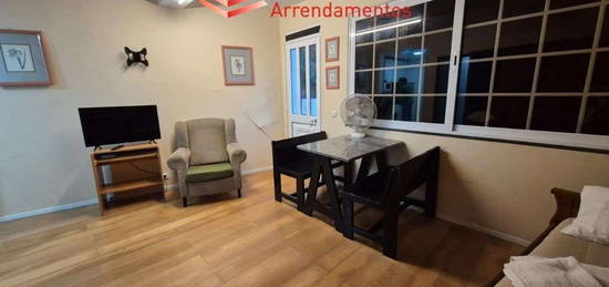 Apartamento T0 em Funchal