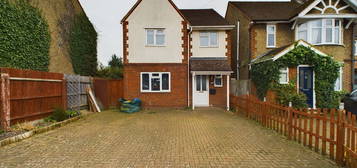 4 bed detached house for sale