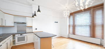 2 bed flat to rent