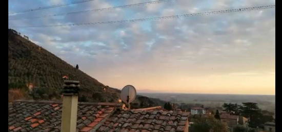 Casa di paese in vendita in via Italo Possenti, 113