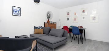 Studio meublé  à louer, 1 pièce, 11 m², Étage 1/–