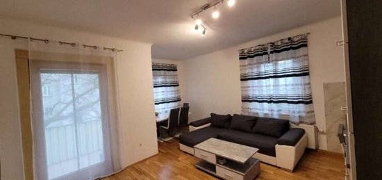 moderne 1,5 Zimmer Wohnung mit Südbalkon in