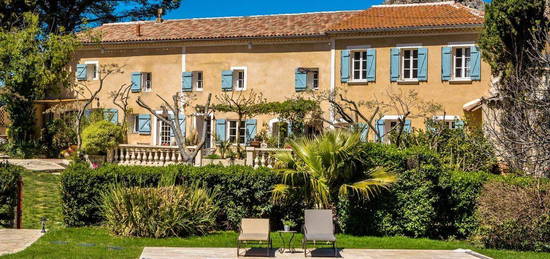 Mas provençal a deux pas des terres de Bandol