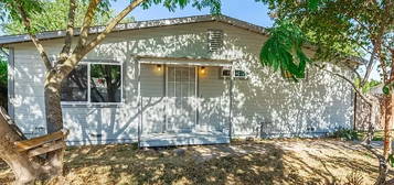 6811 Woodbine Ave, Sacramento, CA 95822