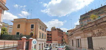 PONTE LUNGO - bilocale con BALCONE