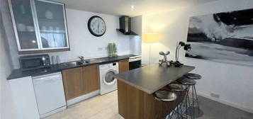 3 bed flat for sale