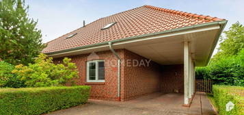 Einladender Bungalow mit Carport, Stellplatz, Terrasse und schönem Garten in idyllischer Umgebung