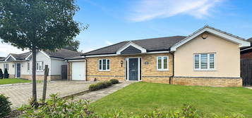 3 bed detached bungalow for sale