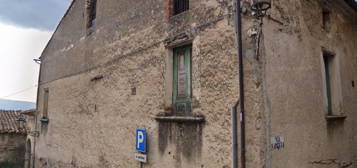 Casa di paese in vendita in via San Angelo, 34