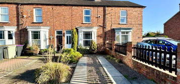 Terraced house for sale in Brackenborough Road, Louth LN11