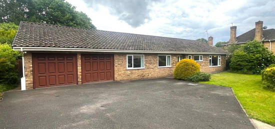 4 bedroom detached bungalow for sale