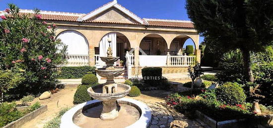 Casa en Algarinejo