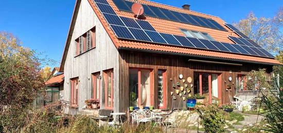 Toller Ausblick! Herrliches Einfamilienhaus mit grünem Garten in ruhiger Lage