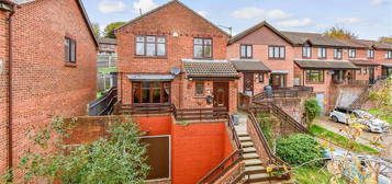 4 bed detached house for sale