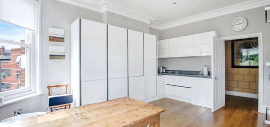 Flat to rent in Cremorne Road, London SW10