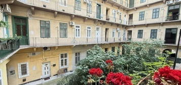 Eladó lakás, Budapest 8. ker.