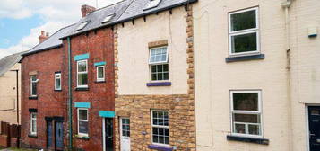 2 bedroom terraced house for sale