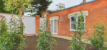 1 bedroom bungalow for sale