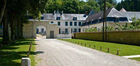 Appartement dans dépendance de château