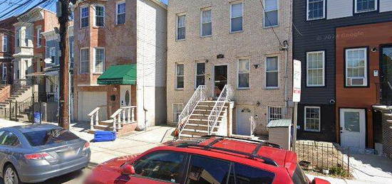 142 Webster Ave 2L UNIT 2L, Jersey City, NJ 07307