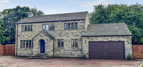 4 bedroom detached house