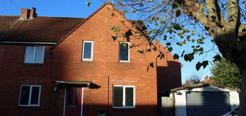 3 bed end terrace house to rent