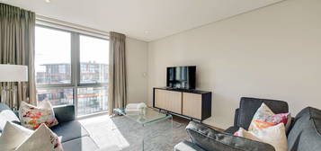 Flat to rent in Merchant Square, Paddington W2