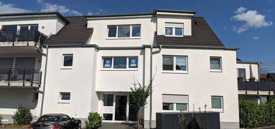 Moderne 4-Zimmer Wohnung mit Sonnenbalkon in ruhiger Lage