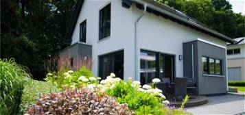 Ohne Provision – einmalige Möglichkeit - Einfamilienhaus mit Einliegerwohnung in 51377 Leverkusen