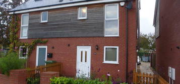 3 bedroom semi-detached house