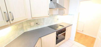 Flat to rent in Stone Court, Donovan Place N21