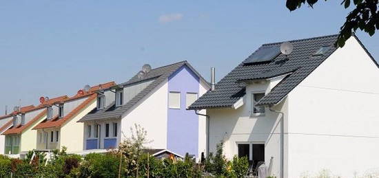 3-Zimmer-Wohnung mit Terrasse und kleiner Gartenfläche