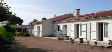 Ensemble immobilier Saint Georges d Oleron 8 pièces 150 m² hab.