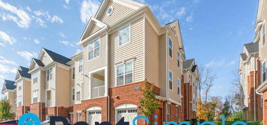 23275 Milltown Knoll Sq, Ashburn, VA 20148