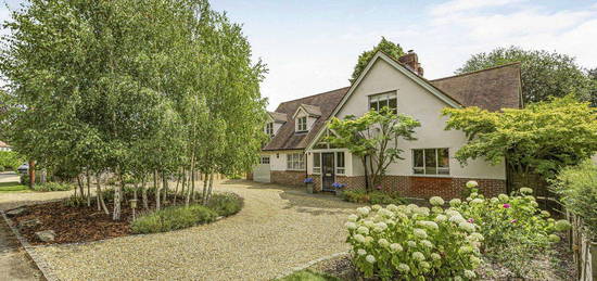 4 bed detached house for sale