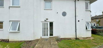 1 bedroom ground floor flat for sale